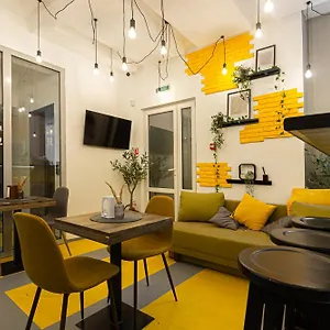 Stories Hub Aparthotel Lviv